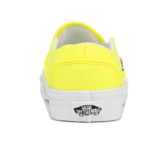 Vans Off The Wall Women's Asher Slip On Sneaker - Picture 4 of 5